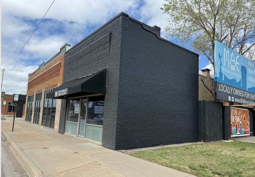 Primary Photo Of 1824 E Douglas Ave, Wichita Office For Lease