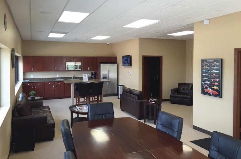 More Photos Of 4115 Kreinhop Rd, Spring Warehouse For Sale