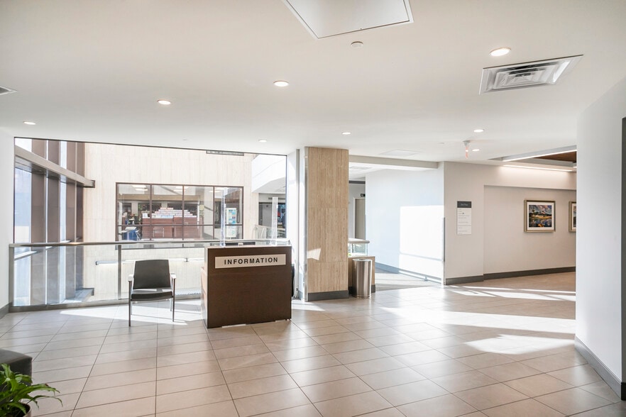 More Photos Of 4230 Harding Rd, Nashville Unknown For Lease