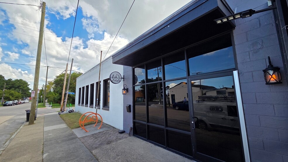 More Photos Of 508 Orapax St, Norfolk Restaurant For Lease