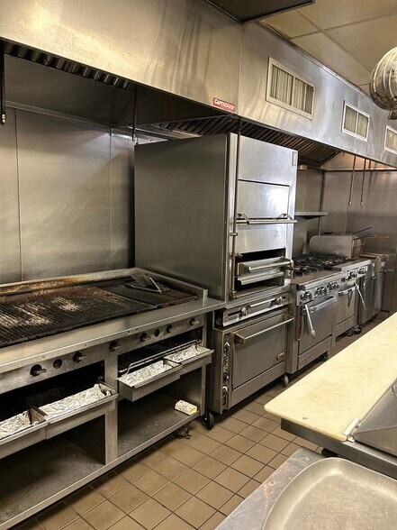 More Photos Of 1104 Highway 36, Hazlet Restaurant For Lease