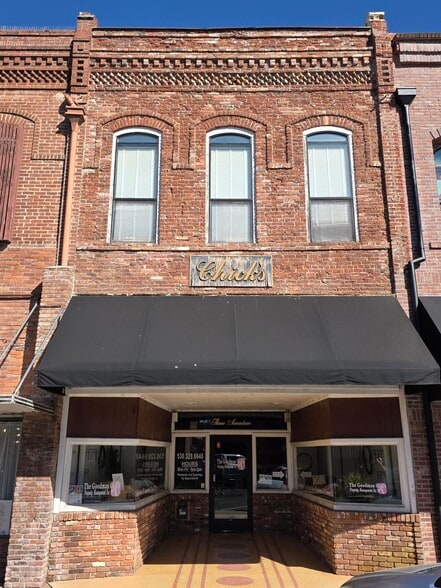 Primary Photo Of 317 D St, Marysville Storefront Retail Office For Sale