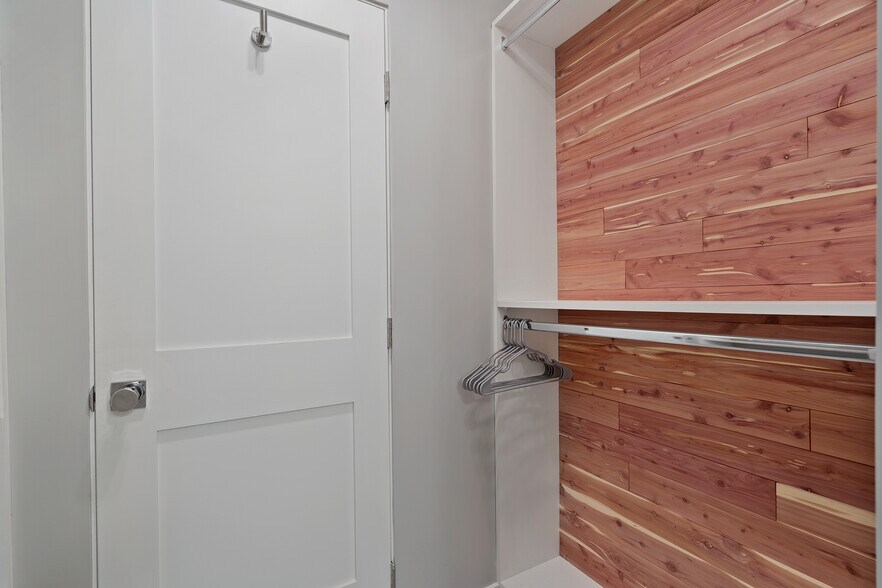 More Photos Of 14724 Inglewood Ave, Lawndale Apartments For Sale