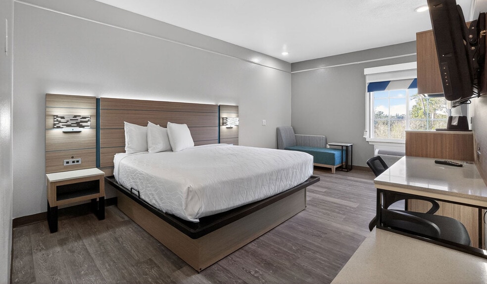 More Photos Of 415 Fm 1960 Rd E, Houston Hotel For Sale