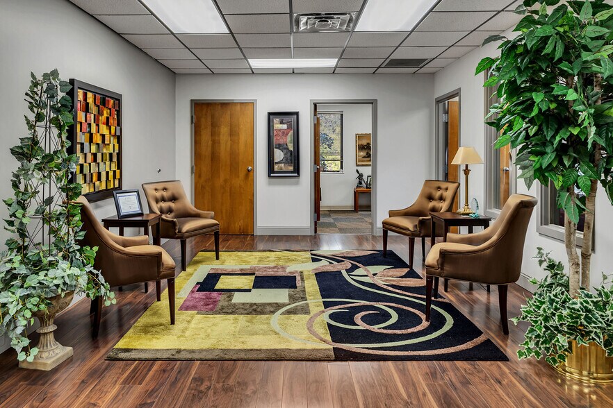 More Photos Of 277 Wilson Pike Cir, Brentwood Office For Sale