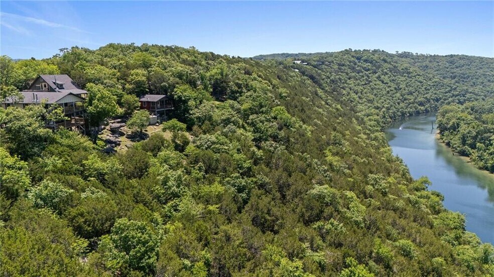 More Photos Of 755 County Road 210, Eureka Springs Hotel For Sale