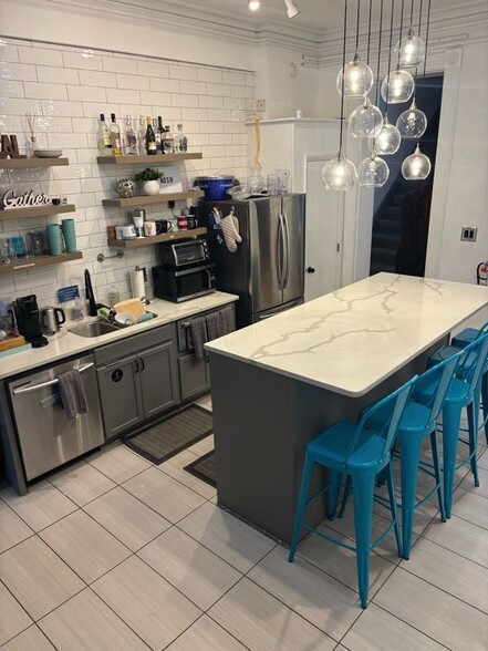 More Photos Of 1817 M St NW, Washington Loft Creative Space For Lease