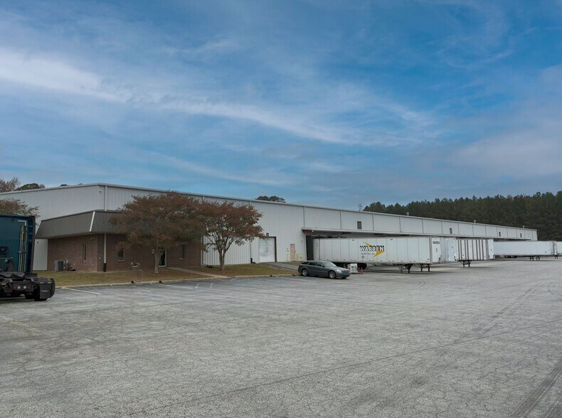 More Photos Of 1102 Piedmont Hwy, Piedmont Distribution For Lease