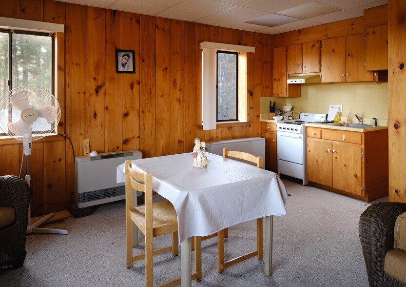 More Photos Of 35 Fawn Ledge Ln, Jamaica Religious Facility For Sale