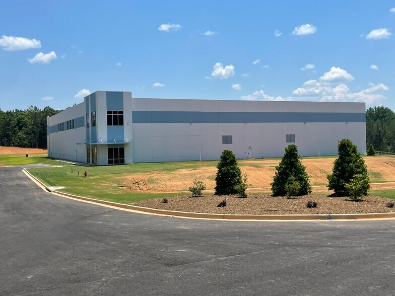 More Photos Of 1221 Progress Blvd, Elberton Manufacturing For Lease