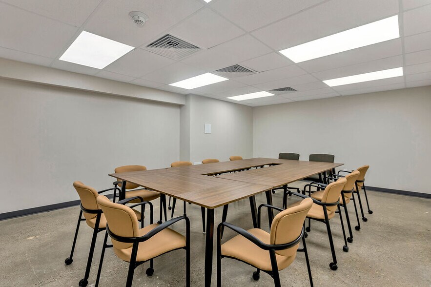 More Photos Of 2330 Victory Pky, Cincinnati Office Residential For Lease