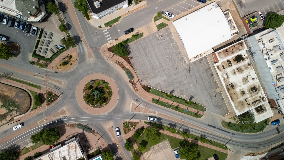 More Photos Of 431 NW 10th St, Oklahoma City General Retail For Lease