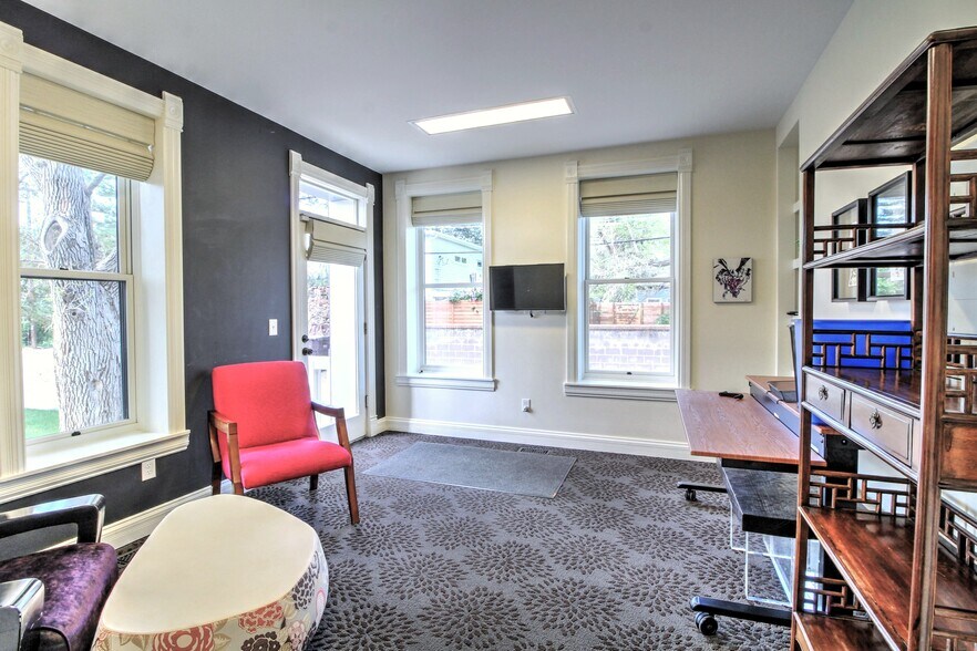 More Photos Of 3011 Broadway St, Boulder Office For Sale