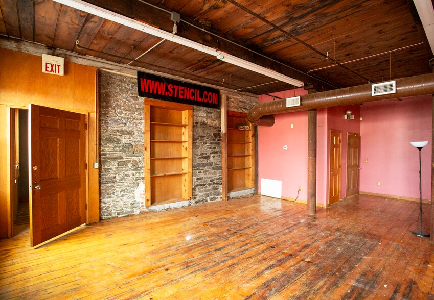 More Photos Of 71 Willie St, Lowell Industrial For Sale