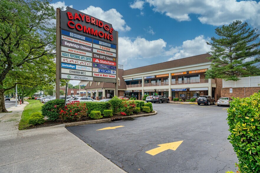 More Photos Of 208-02 Cross Island Pky, Bayside Freestanding For Lease