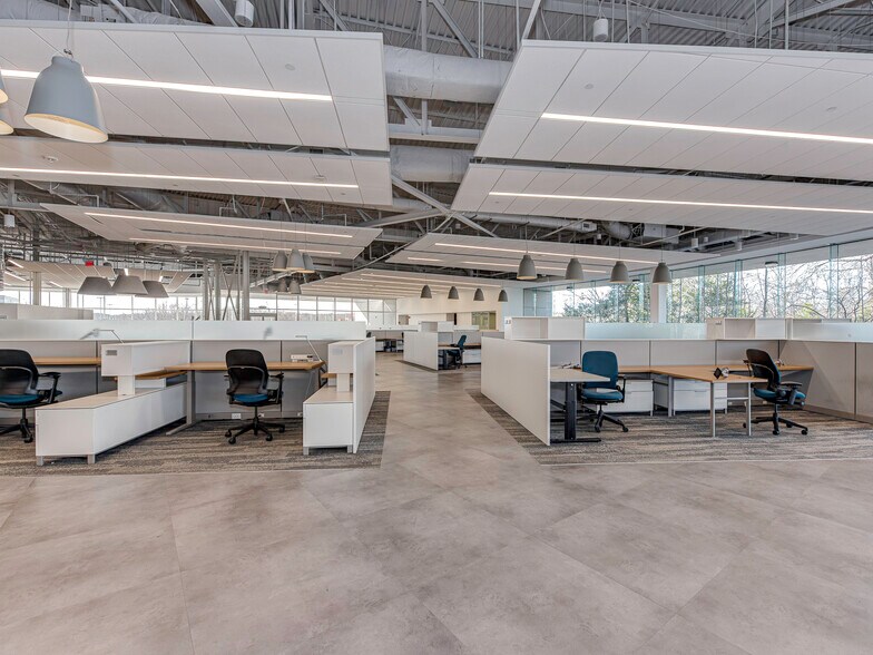 More Photos Of 7207 IBM Dr, Charlotte Office For Lease