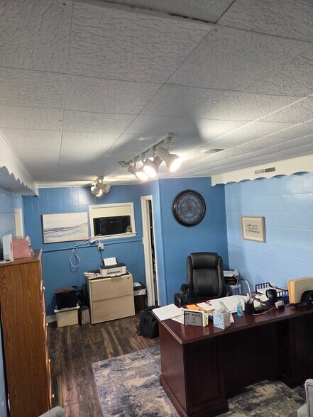 More Photos Of 120 Seneca Trl, Lewisburg Storefront Retail Residential For Sale