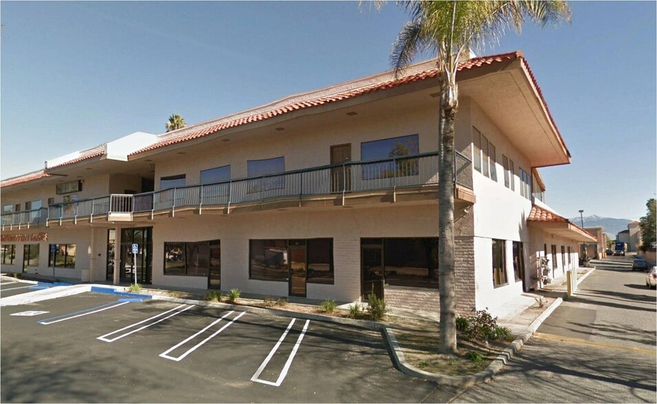 More Photos Of 2627 W Florida Ave, Hemet Office For Lease