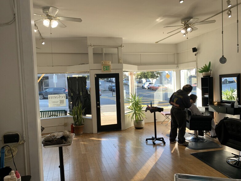 More Photos Of 1401-1409 Castro St, San Francisco Storefront Retail Residential For Lease
