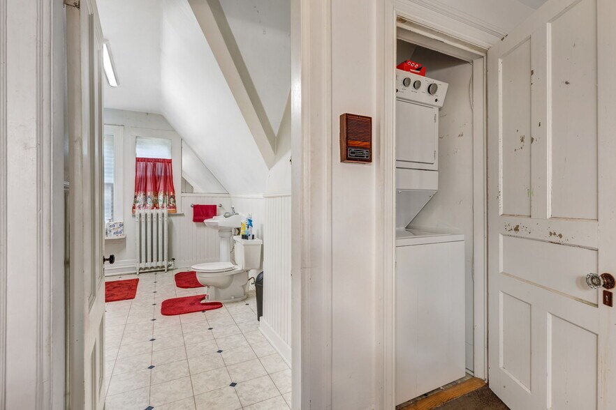 More Photos Of 461 Linwood Ave, Buffalo Apartments For Sale