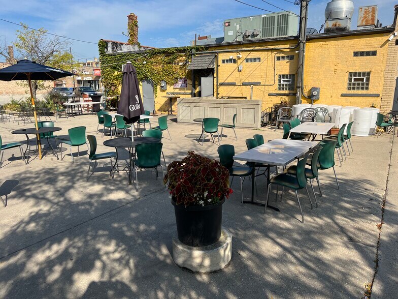 More Photos Of 5901 W Lawrence Ave, Chicago Freestanding For Sale