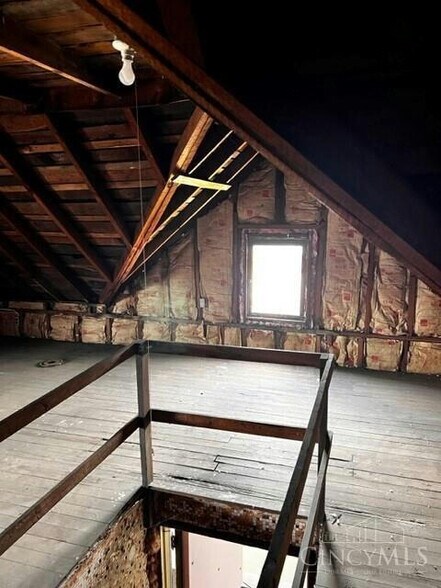 More Photos Of 1590 W Galbraith Rd, Cincinnati Office For Sale