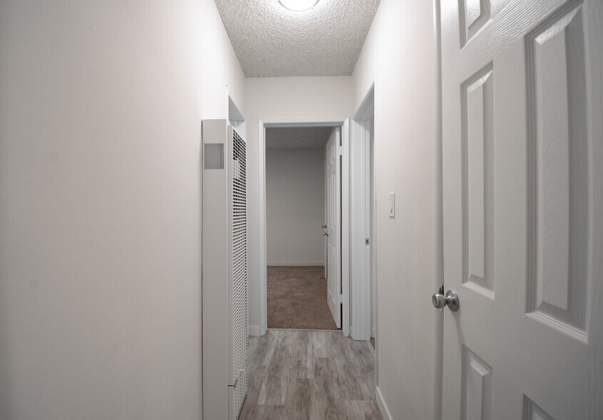 More Photos Of 906 E Imperial Ave, El Segundo Apartments For Sale