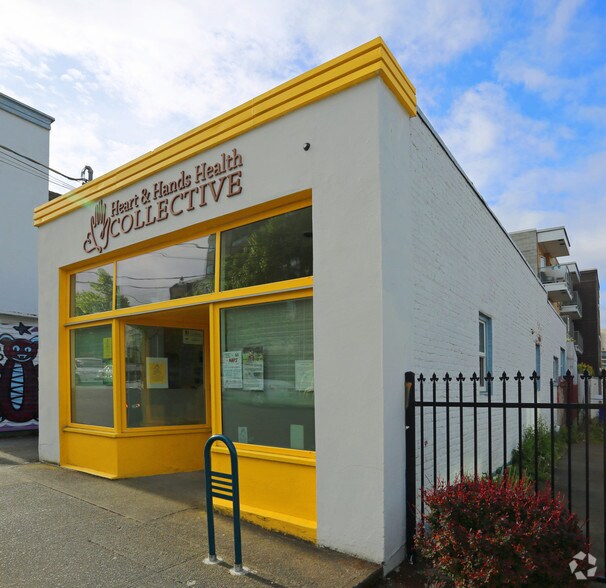 Primary Photo Of 851 Cormorant St, Victoria Office For Sale