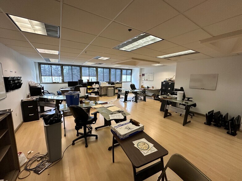 More Photos Of 50A Northwestern Dr, Salem Warehouse For Sale