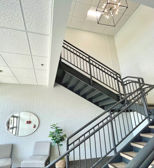 More Photos Of 251 US Route 1, Falmouth Unknown For Lease