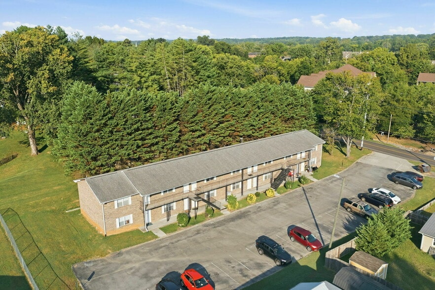 More Photos Of 706 E Inskip Dr, Knoxville Apartments For Sale