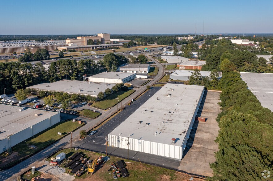 More Photos Of 6420-6432 Warren Dr, Norcross Unknown For Lease
