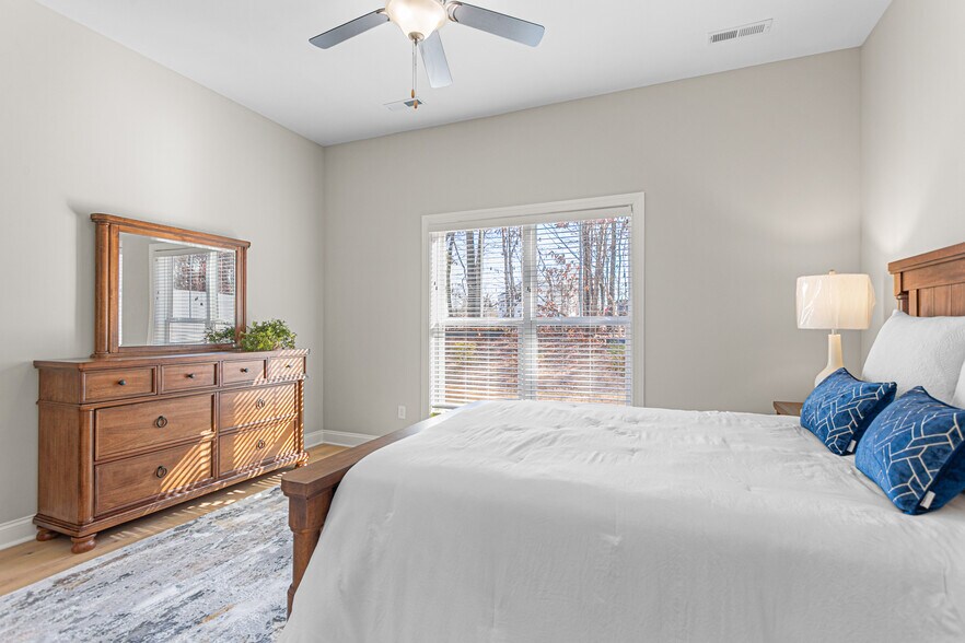 More Photos Of 2325-2385 Tribek Ct, Burlington Apartments For Sale