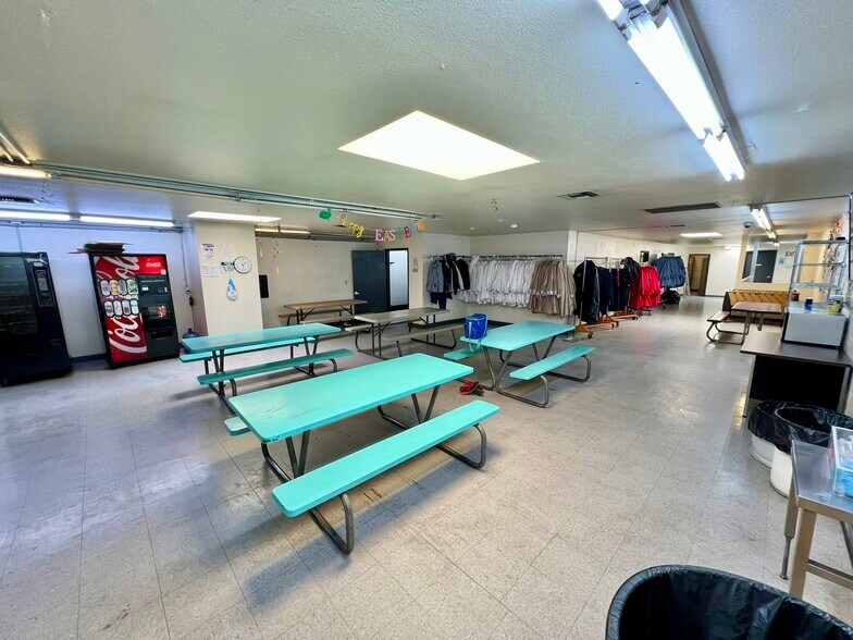 More Photos Of 1641 N 8th St, Colton Food Processing For Lease