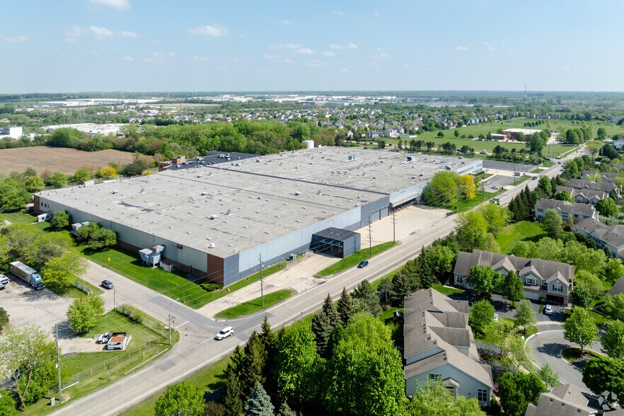 More Photos Of 1717 Gifford Rd, Elgin Manufacturing For Lease