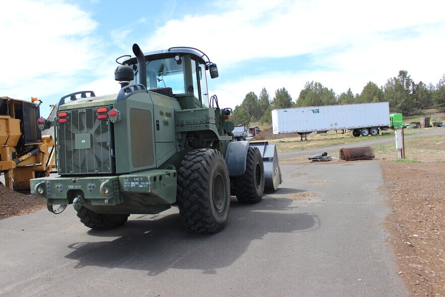 More Photos Of 24221 US-97 Hwy, Klamath Falls Contractor Storage Yard For Sale