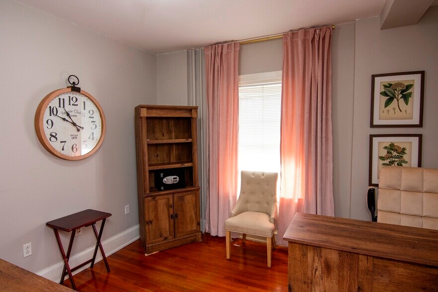 More Photos Of 158 Academy Lane Dr, Pence Springs Hotel For Sale