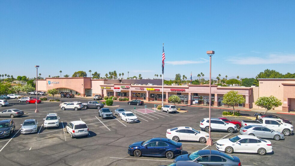 More Photos Of 940 N Alma School Rd, Chandler Storefront For Lease
