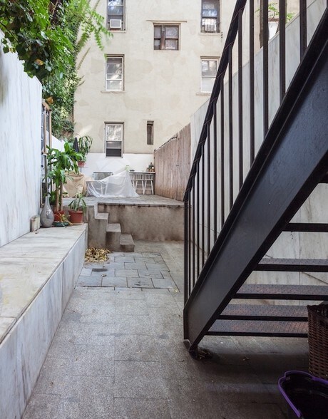 More Photos Of 334 E 6th St, New York Apartments For Lease