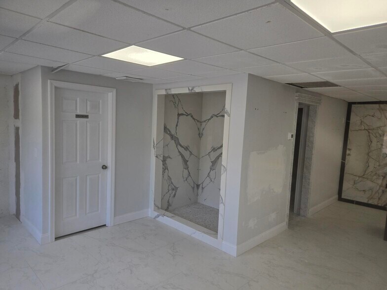 More Photos Of 3-11 Turnpike Rd, Southborough Storefront Retail Office For Lease