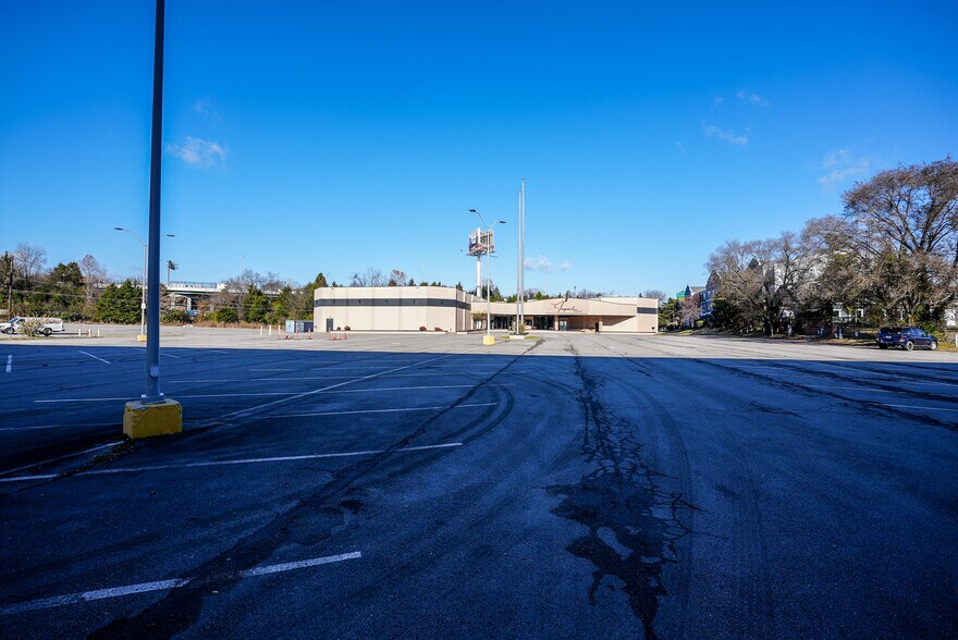 More Photos Of 705 Rivergate Pky, Goodlettsville Religious Facility For Sale