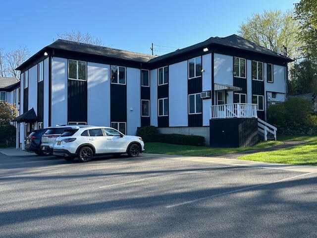 More Photos Of 515-527 Route 22, Pawling Loft Creative Space For Sale