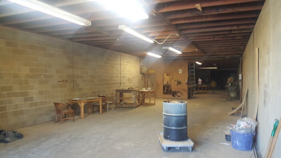 More Photos Of 1690 Hayes Ave, Long Beach Manufacturing For Sale