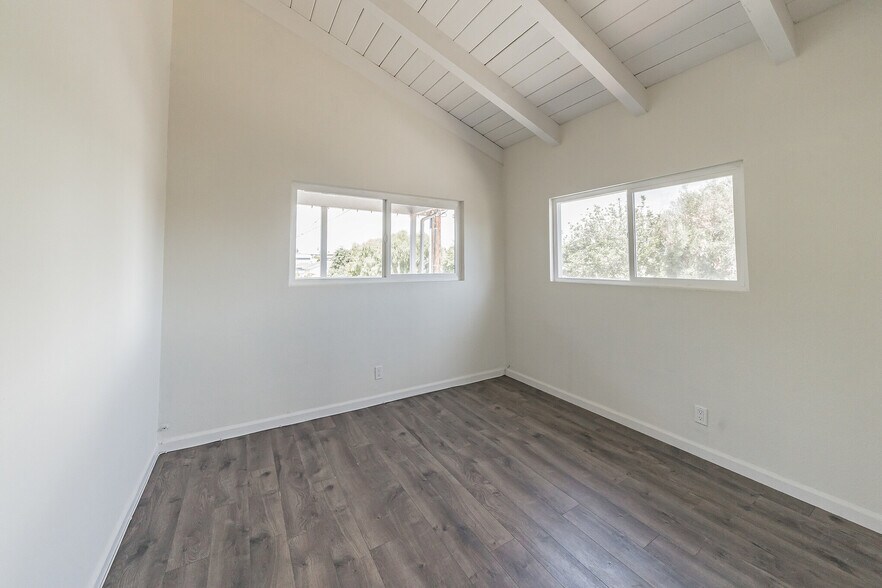 More Photos Of 3759 W 182nd St, Torrance Multifamily For Sale
