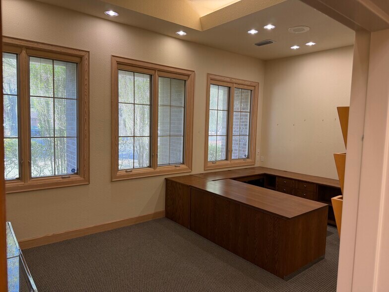 More Photos Of 1155 NW 64th Ter, Gainesville Medical For Sale