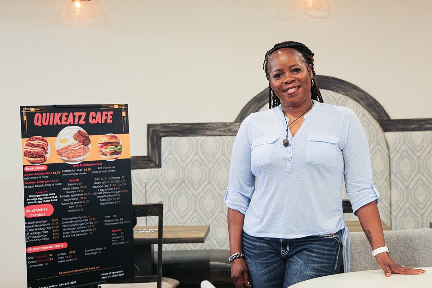 More Photos Of 2826 Ross Clark Cir, Dothan Medical For Lease