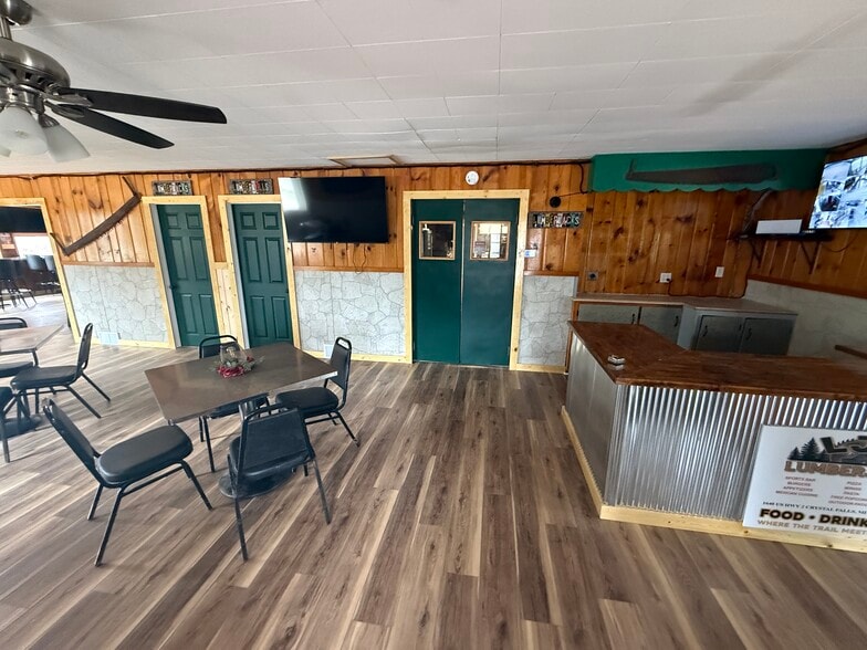 More Photos Of 1640 W US-2, Crystal Falls Restaurant For Sale