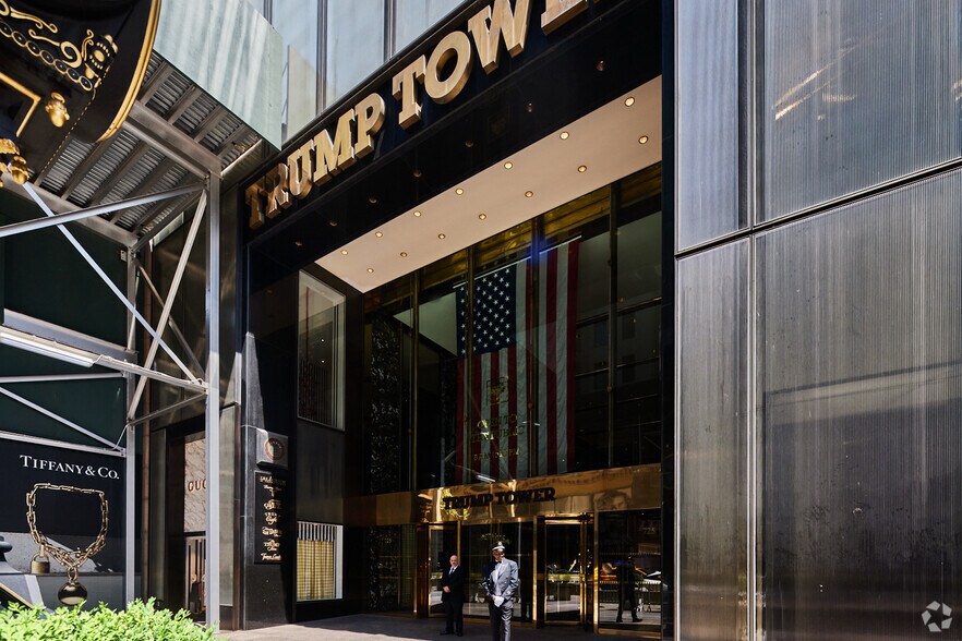 More Photos Of 725 Fifth Ave, New York Office For Lease