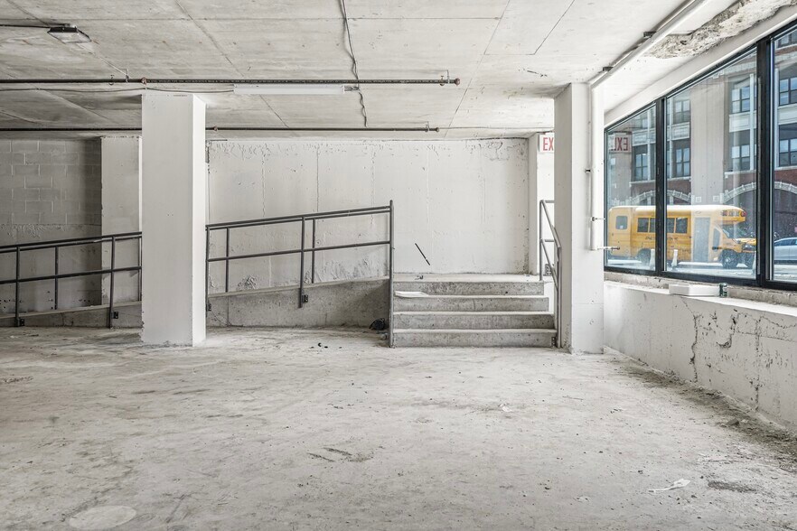 More Photos Of 32-03 39th Ave, Long Island City Apartments For Lease