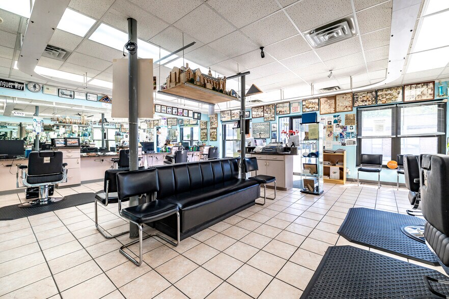 More Photos Of 114 N Park Ave, Rockville Centre Storefront Retail Residential For Sale